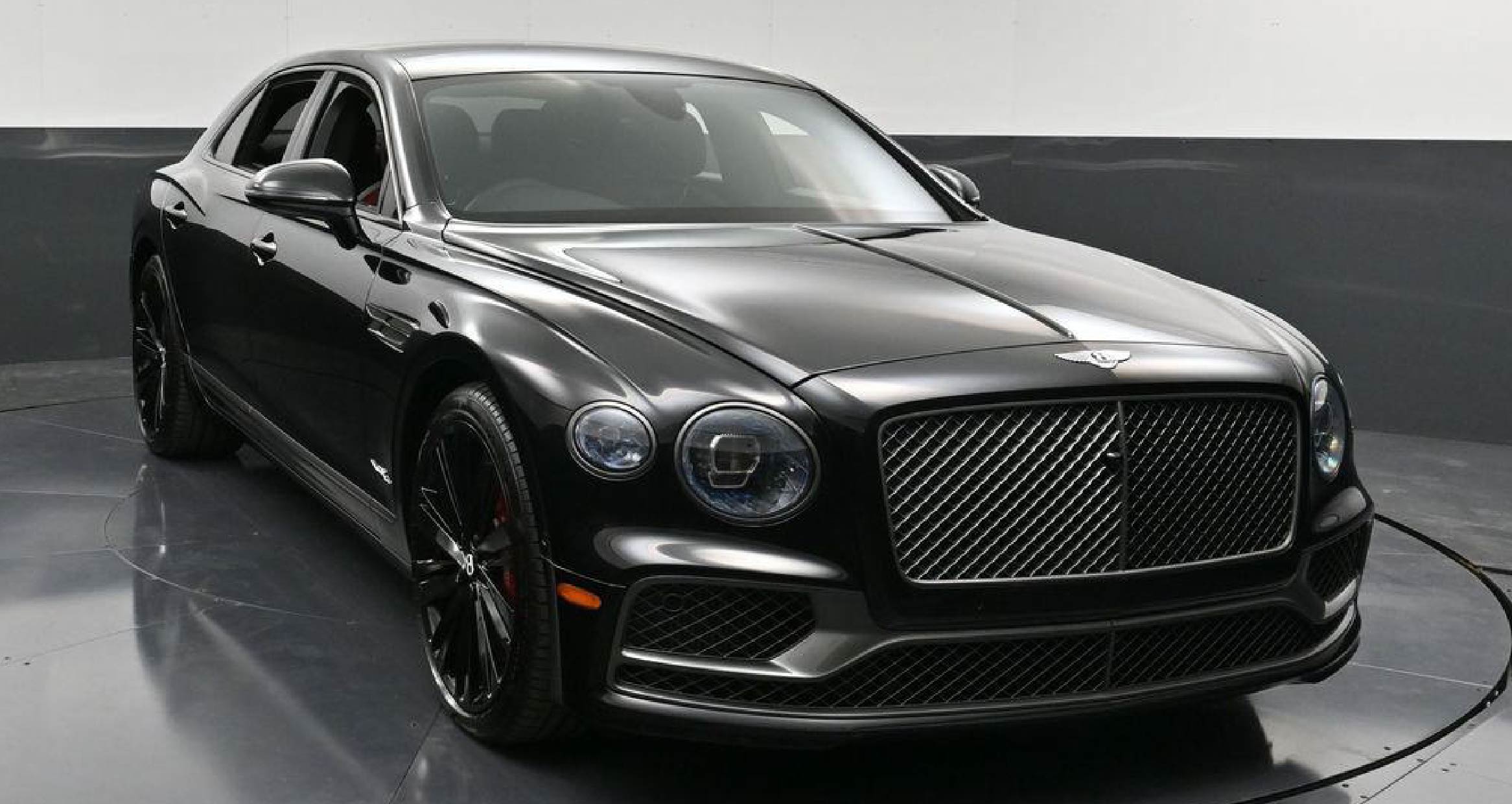 BENTLEY FLYING SPUR V8 2024